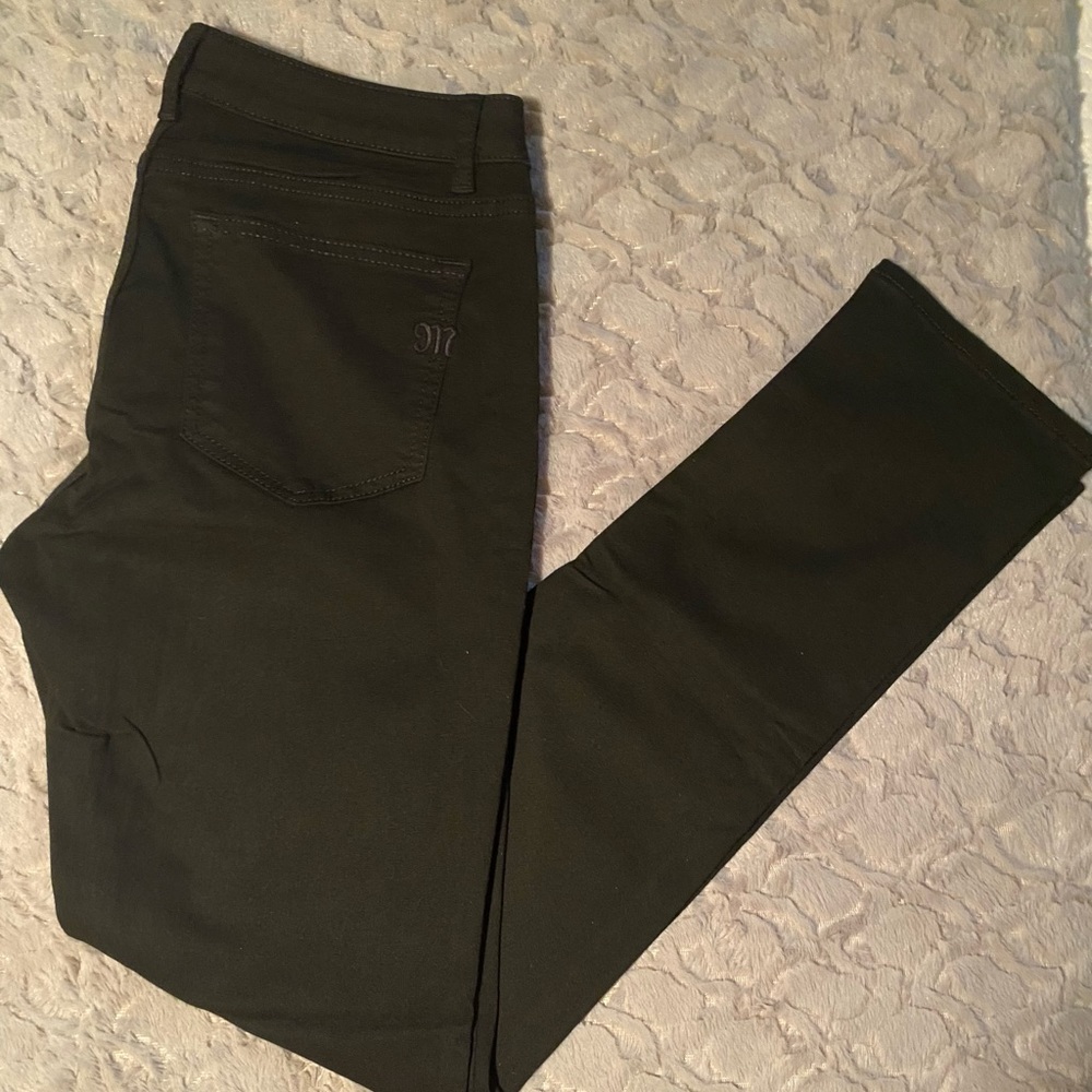Women’s miss me jeans